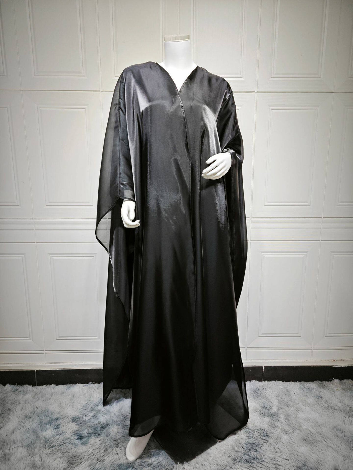 ZEYRIVA Ivory Glow Abaya