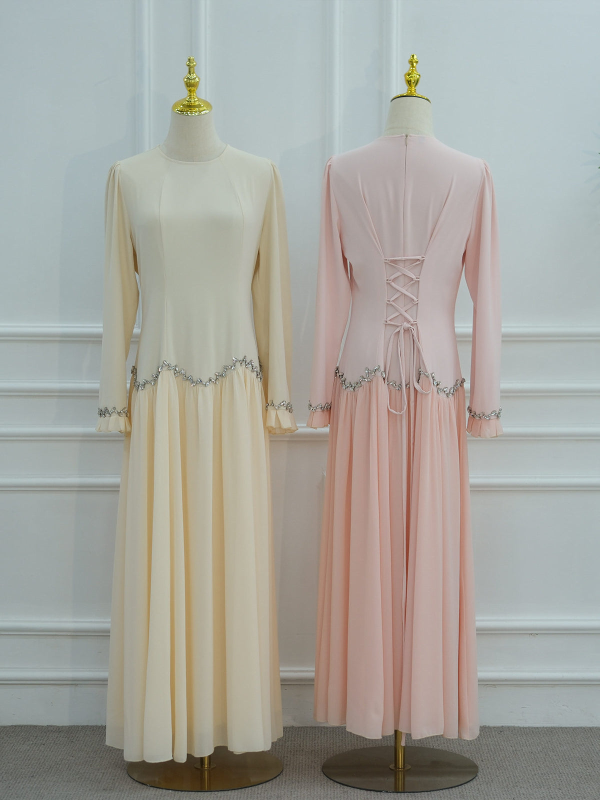 ZAYRÉVA – Elegant Lace Abaya